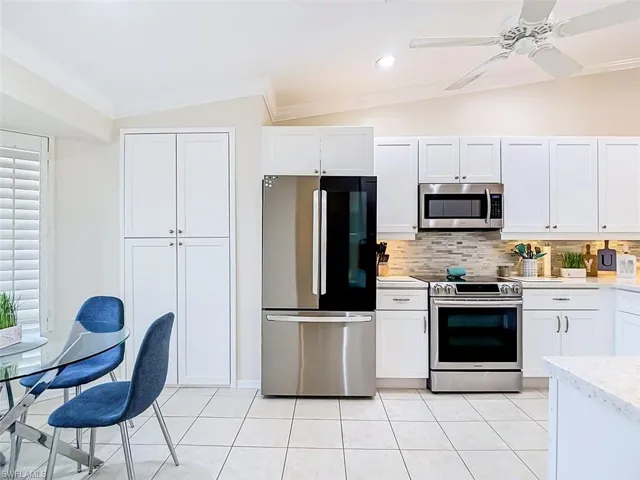 10508 Washingtonia Palm Way 4526, Fort Myers, Florida 33966