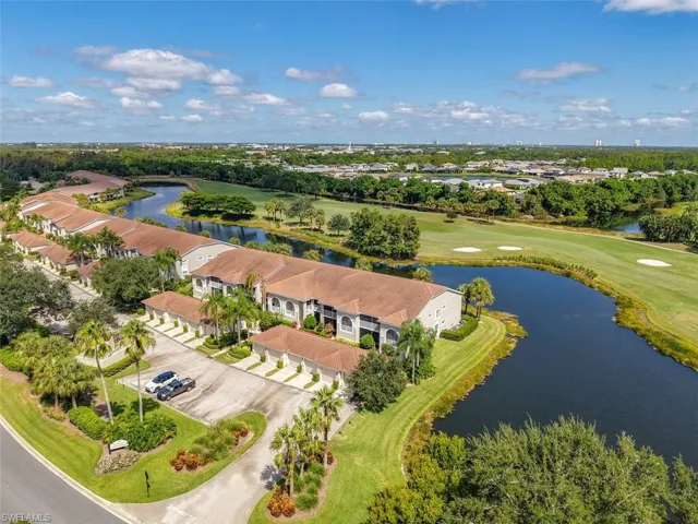 10508 Washingtonia Palm Way 4526, Fort Myers, Florida 33966