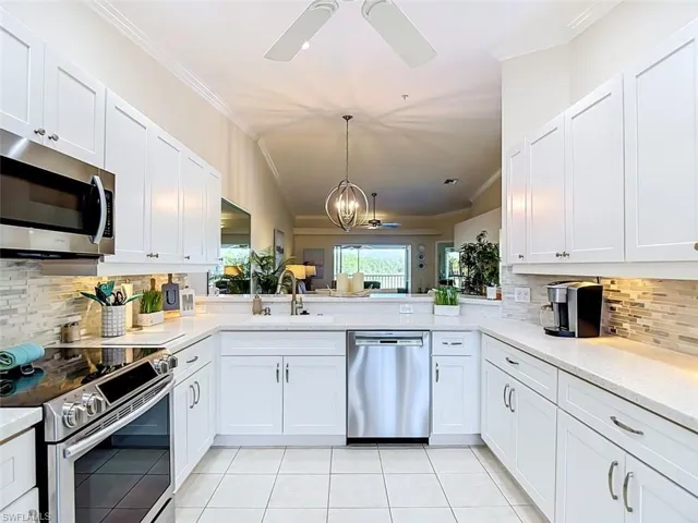 10508 Washingtonia Palm Way 4526, Fort Myers, Florida 33966