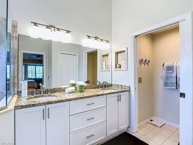 10508 Washingtonia Palm Way 4526, Fort Myers, Florida 33966