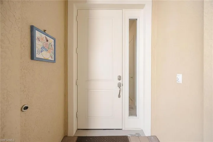 8231  Venetian Pointe  DR, Fort Myers, FL 33908