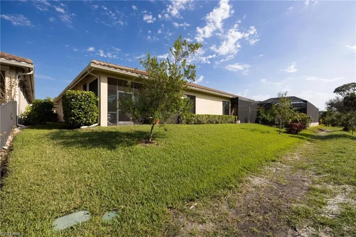 8231  Venetian Pointe  DR, Fort Myers, FL 33908