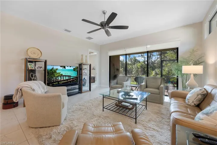 8231  Venetian Pointe  DR, Fort Myers, FL 33908