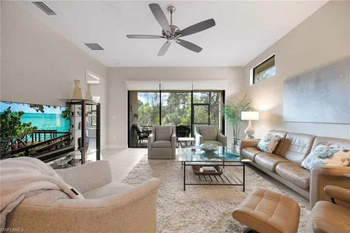 8231  Venetian Pointe  DR, Fort Myers, FL 33908