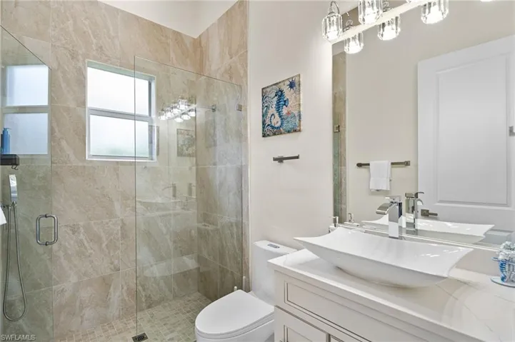 379 25th St Nw, Naples, Florida 34120