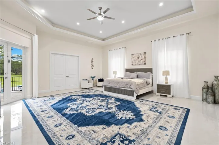 379 25th St Nw, Naples, Florida 34120