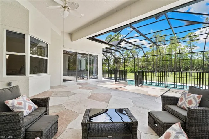 379 25th St Nw, Naples, Florida 34120
