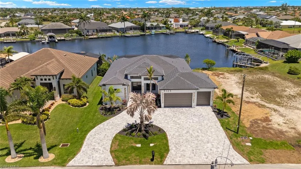 3123 Sw 29th Ave, Cape Coral, Florida 33914, 3 Bedrooms Bedrooms, ,3 BathroomsBathrooms,Residential,For Sale,29th,225039300