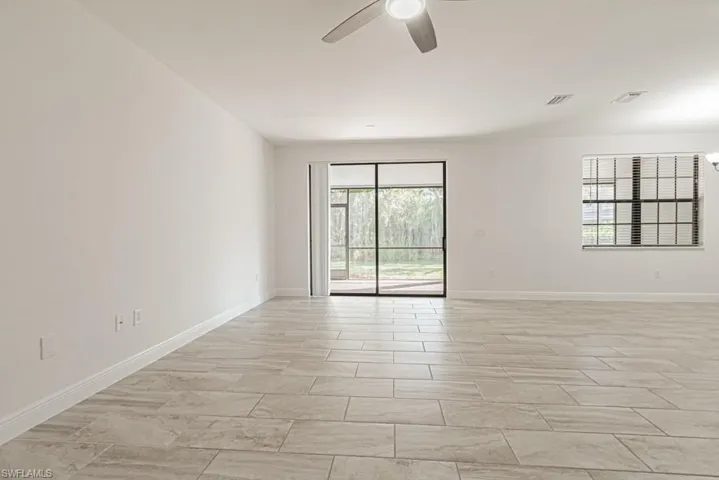 15496  Summit Place  CIR, Naples, FL 34119