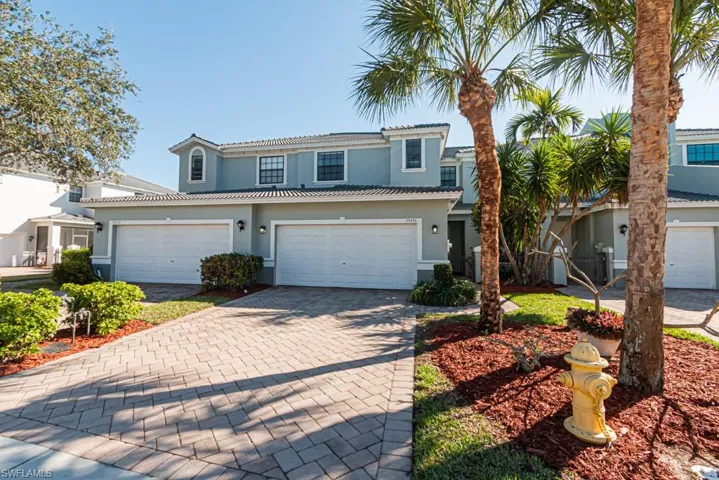 15496  Summit Place  CIR, Naples, FL 34119