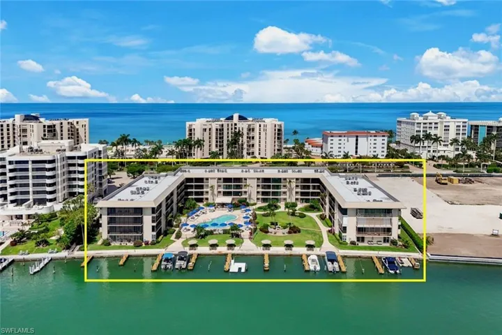 3200  Gulf Shore N BLVD, Naples, FL 34103