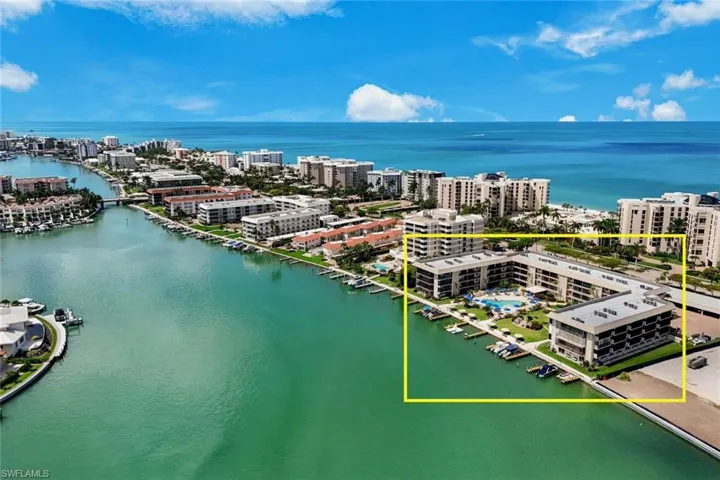 3200  Gulf Shore N BLVD, Naples, FL 34103