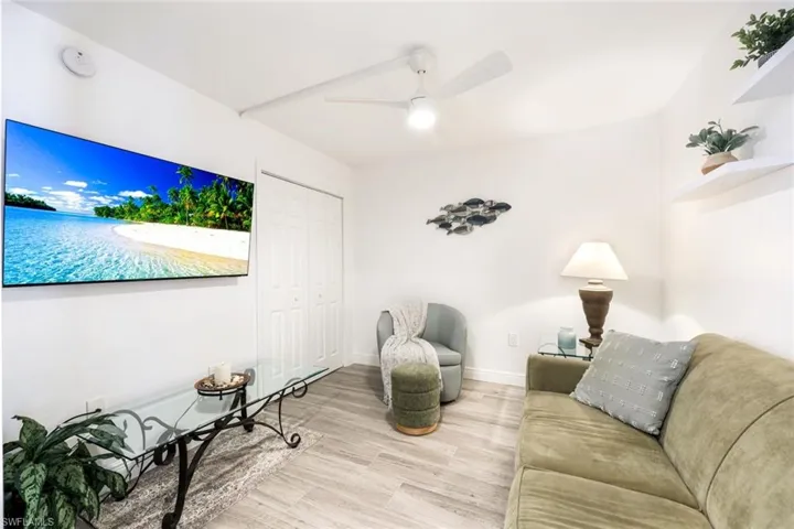 3200  Gulf Shore N BLVD, Naples, FL 34103