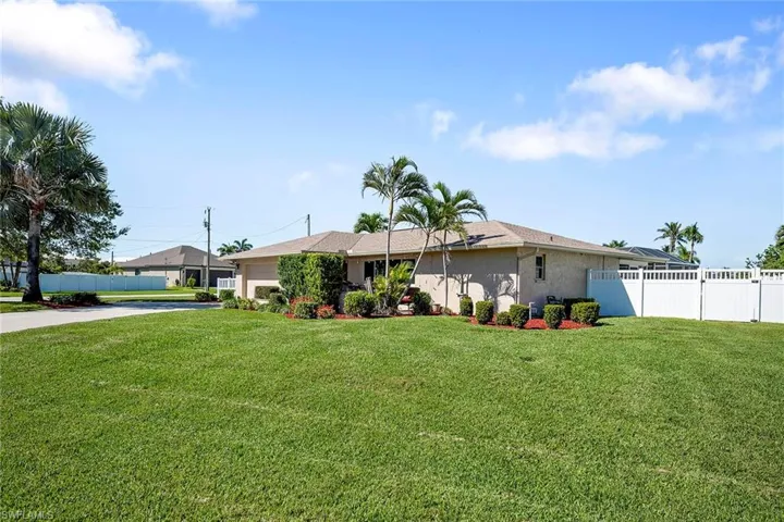 1931 SE 26th  ST, Cape Coral, FL 33904