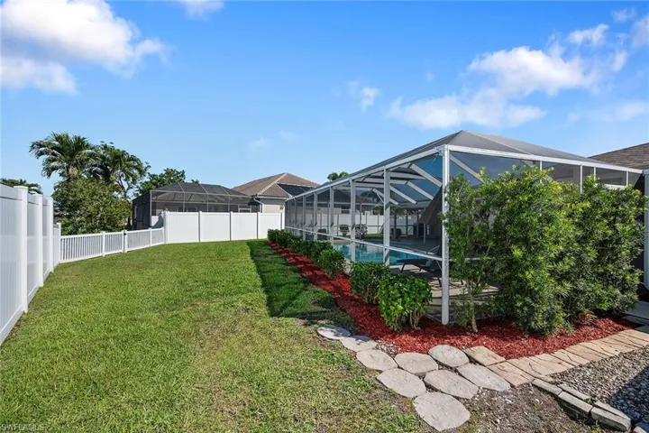 1931 SE 26th  ST, Cape Coral, FL 33904
