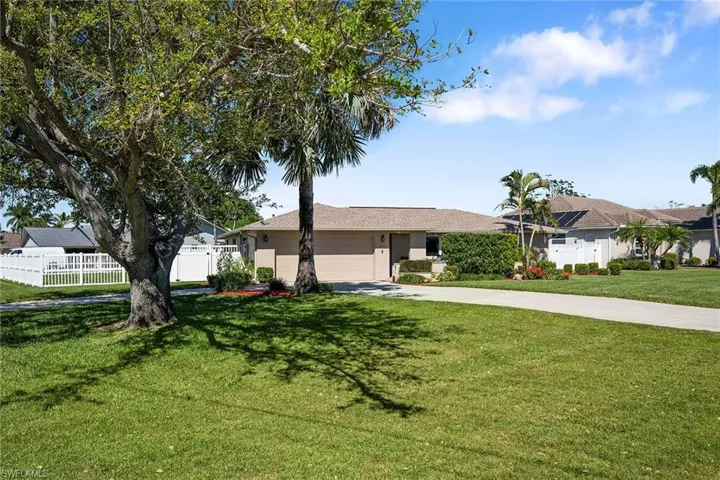 1931 SE 26th  ST, Cape Coral, FL 33904