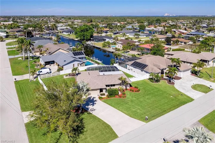 1931 SE 26th  ST, Cape Coral, FL 33904