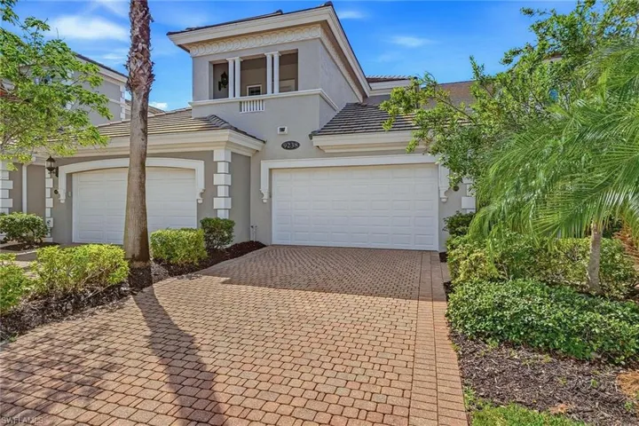 9238 Tesoro Ln 203, Naples, Florida 34114