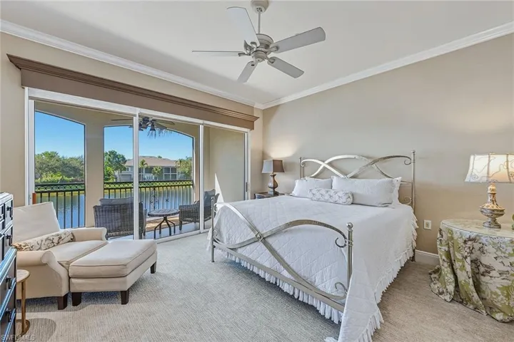 9238 Tesoro Ln 203, Naples, Florida 34114