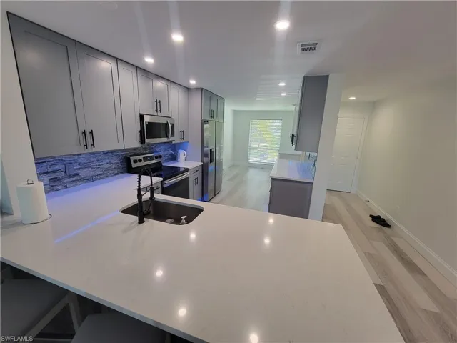 1190 Yesica Ann Cir B-204, Naples, Florida 34110
