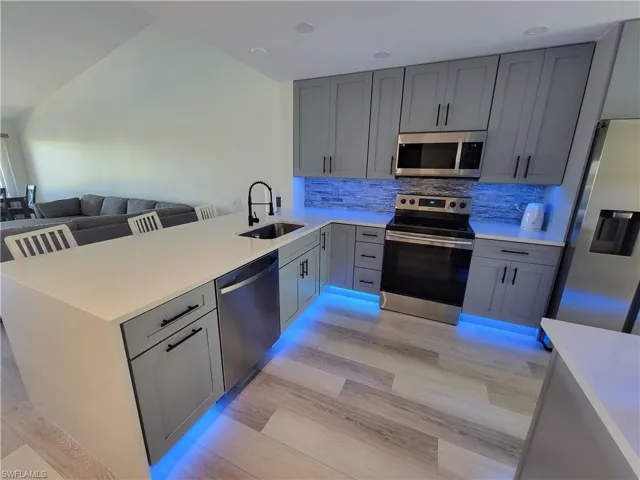 1190 Yesica Ann Cir B-204, Naples, Florida 34110
