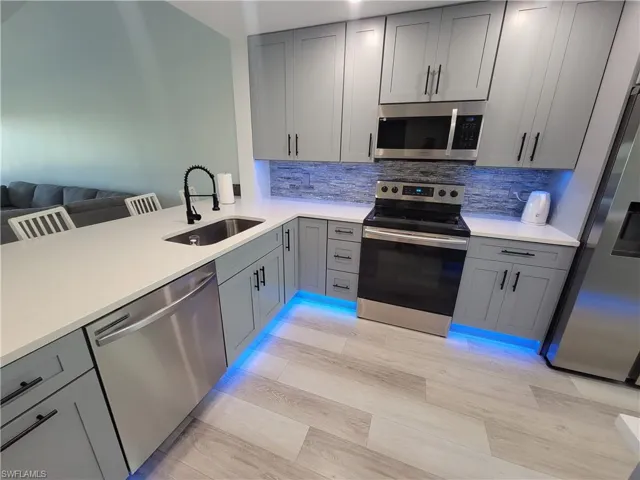 1190 Yesica Ann Cir B-204, Naples, Florida 34110