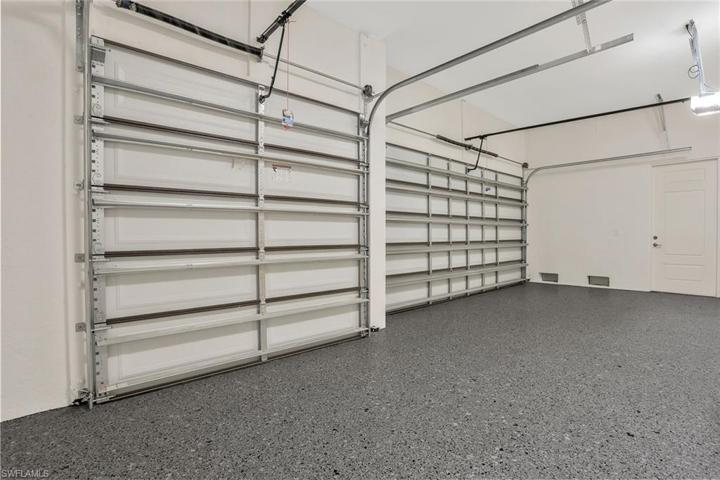 Garage - Builder Example