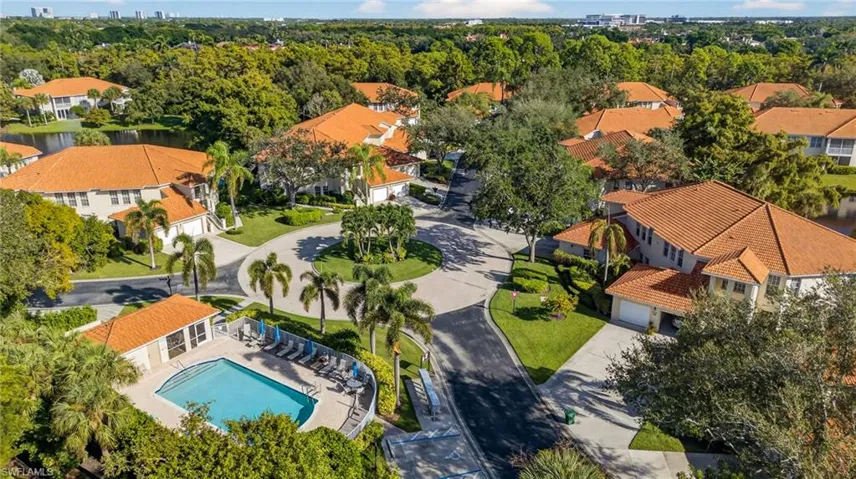 1033  Egrets Walk  CIR, Naples, FL 34108