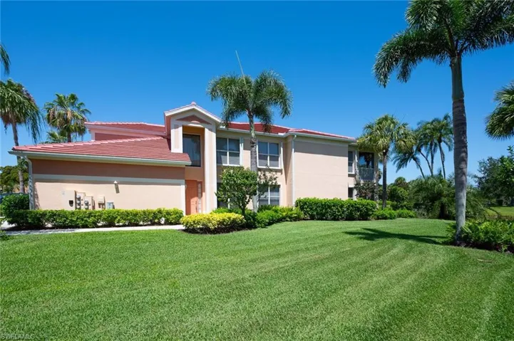 View of front of house with a front lawn