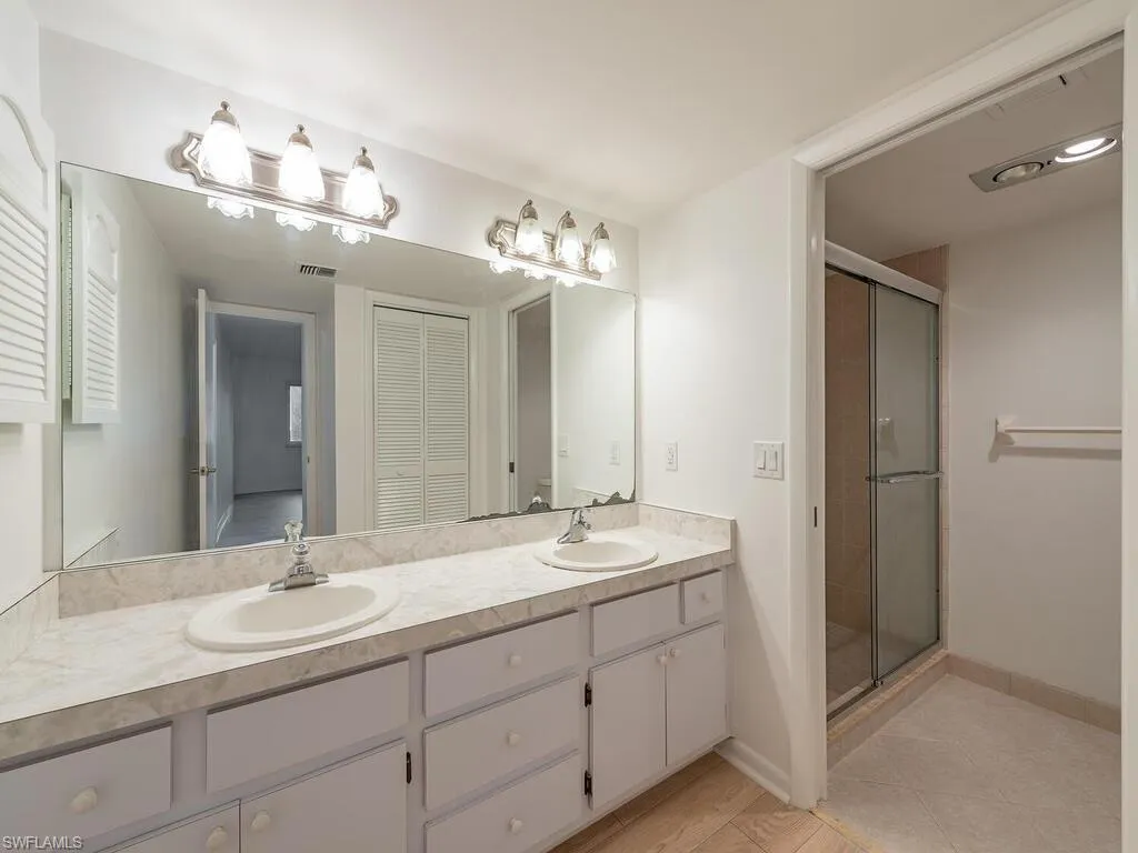 1940A Bald Eagle DR, Naples, FL 34105,224088086