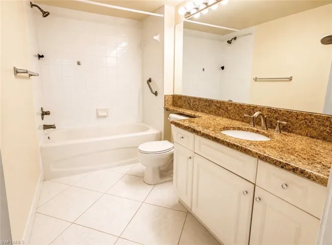 1265 Wildwood Lakes Blvd 201, Naples, Florida 34104