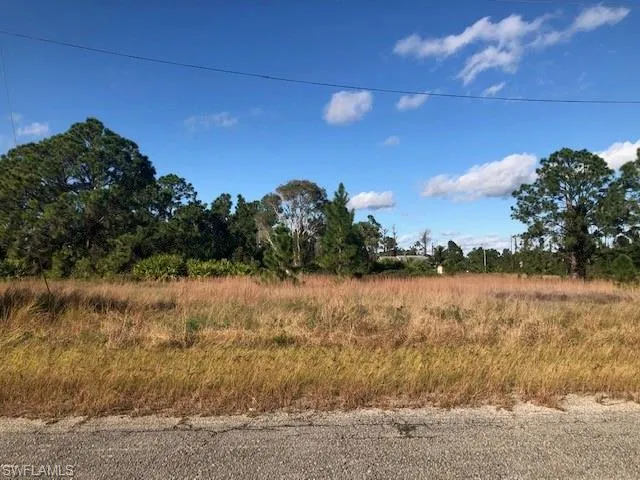 855  Brazos E ST, Lehigh Acres, FL 33974
