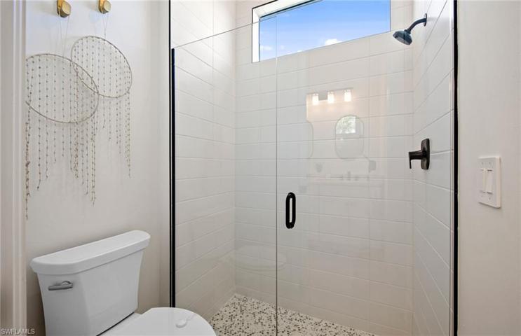 Photo of furnished model, options may vary.