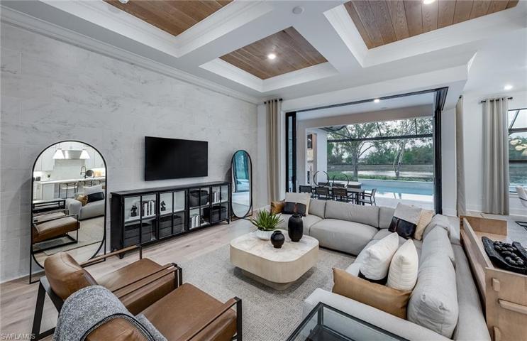 Photo of furnished model, options may vary.