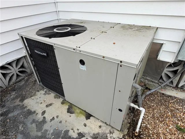 AC