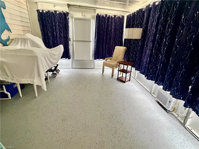 Florida Room W/Window AC