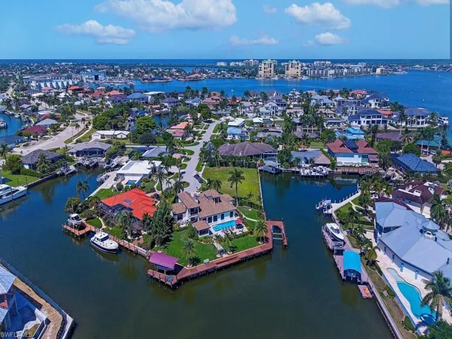 919 Sundrop Ct, Marco Island, Florida 34145