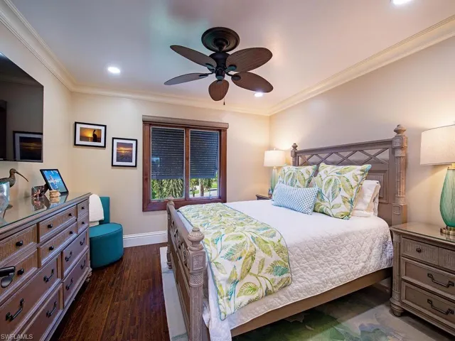 919 Sundrop Ct, Marco Island, Florida 34145