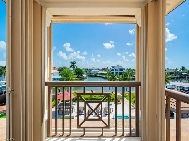 919 Sundrop Ct, Marco Island, Florida 34145