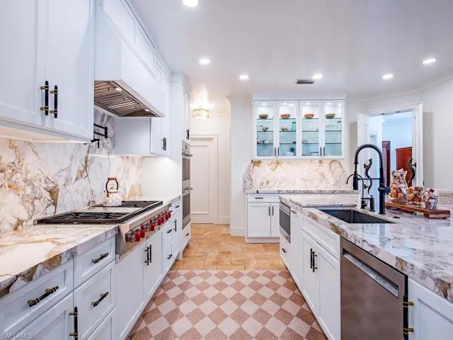919 Sundrop Ct, Marco Island, Florida 34145