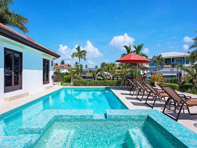 919 Sundrop Ct, Marco Island, Florida 34145