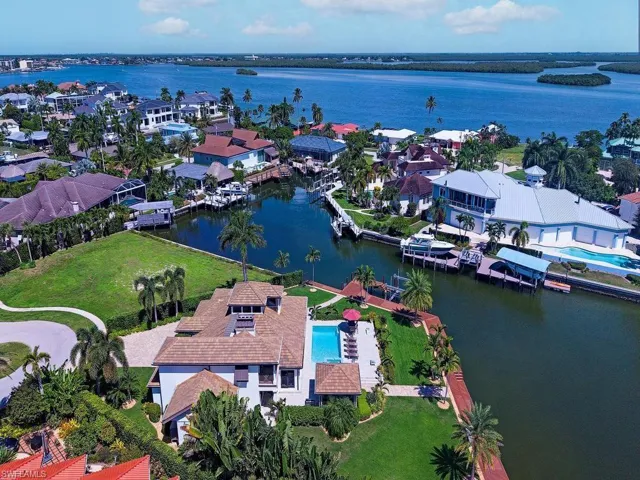919 Sundrop Ct, Marco Island, Florida 34145