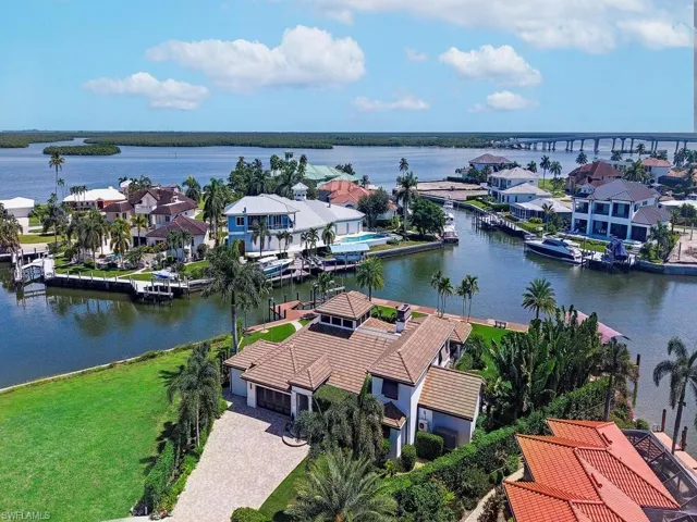 919 Sundrop Ct, Marco Island, Florida 34145