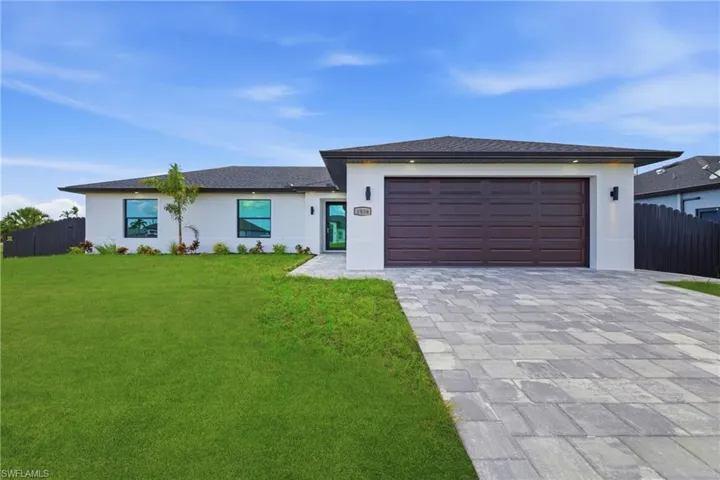 1906 Ne 16th Pl, Cape Coral, Florida 33909