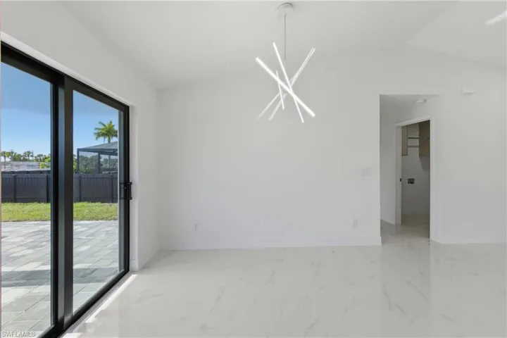 1906 Ne 16th Pl, Cape Coral, Florida 33909