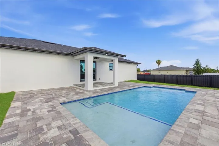 1906 Ne 16th Pl, Cape Coral, Florida 33909