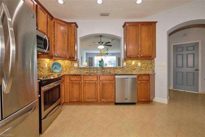 3332  Dandolo  CIR, CAPE CORAL, FL 33909