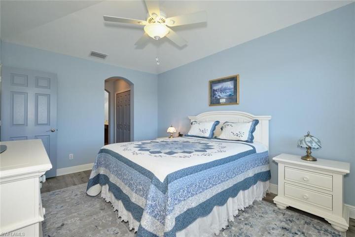 3332  Dandolo  CIR, CAPE CORAL, FL 33909
