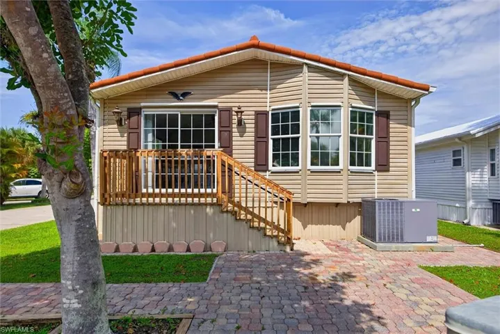 10753 Yellow Rail Cir, Estero, Florida 33928