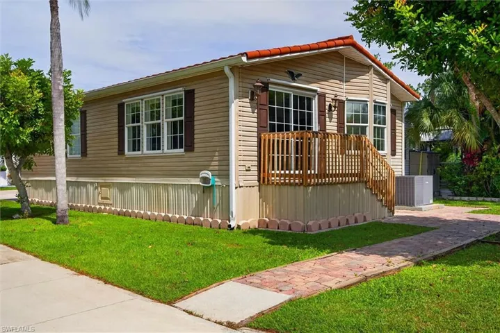 10753 Yellow Rail Cir, Estero, Florida 33928